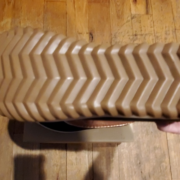 SOREL Out N About Rain Snow Boot - Picture 4 of 6